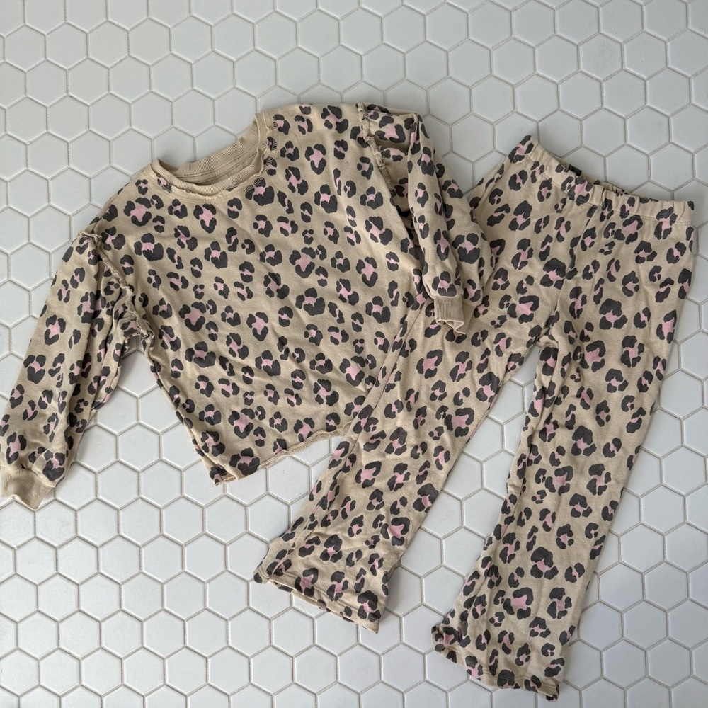 Greyson mini cheetah lounge set